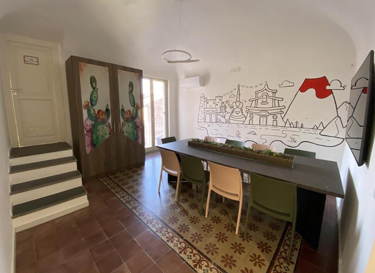 Liotru Maisonne, Rooms With En-Suite Bathroom And Shared Bathroom Catania Exterior foto