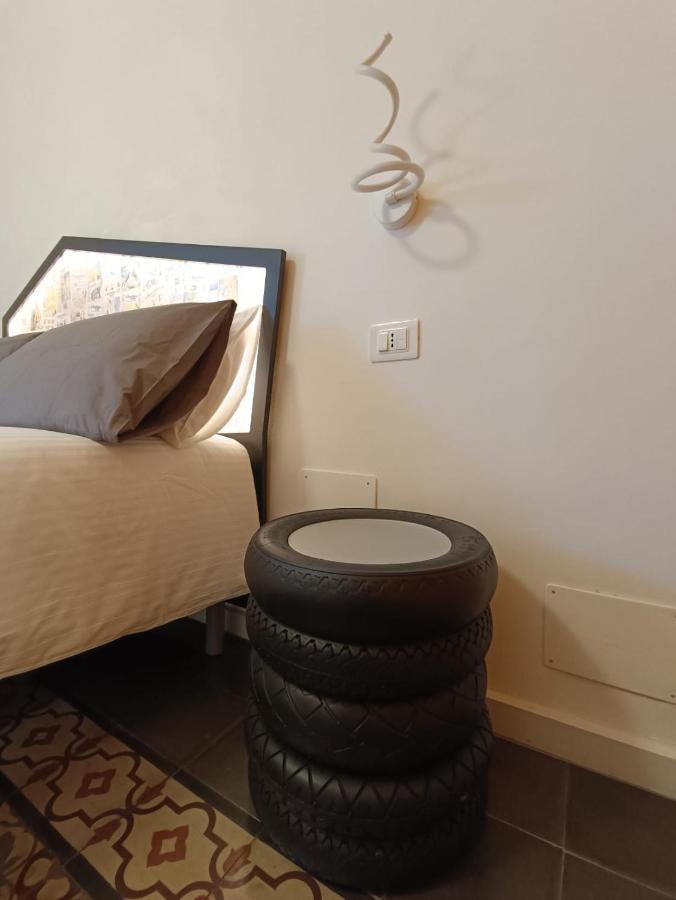 Liotru Maisonne, Rooms With En-Suite Bathroom And Shared Bathroom Catania Exterior foto